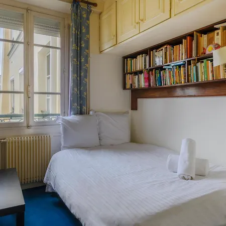 Center St Claude Apartment Paris
