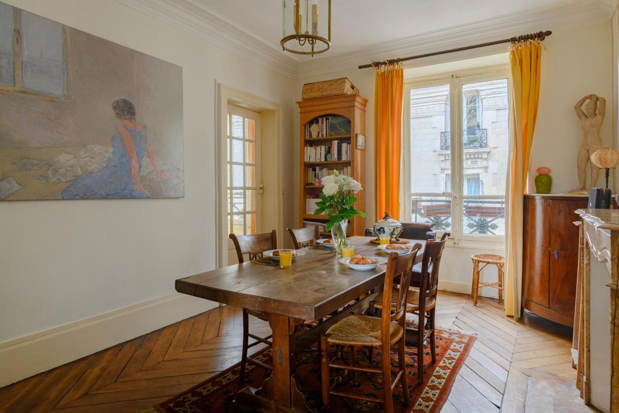 Center St Claude Apartment *
